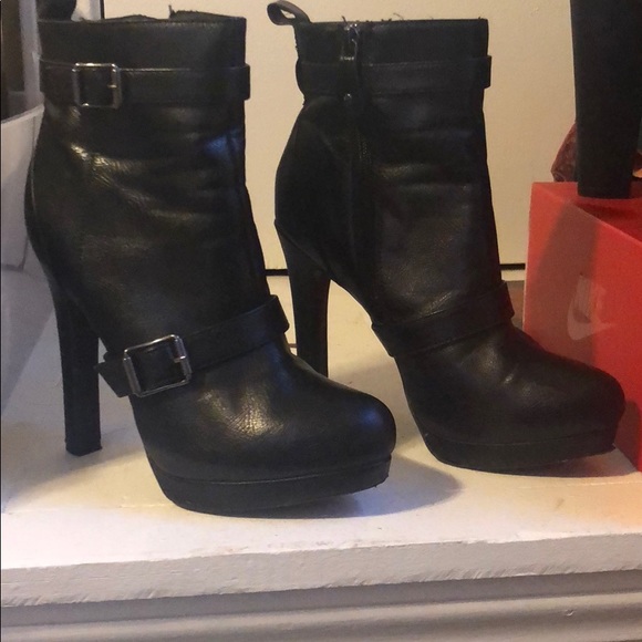 Vera wang black ankle boots - Picture 2 of 4